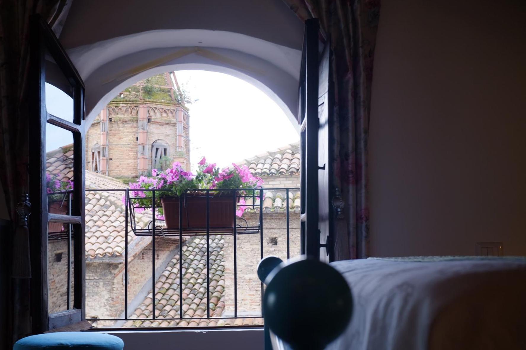 Dimora Amina Bed & Breakfast Loreto Aprutino Exterior photo